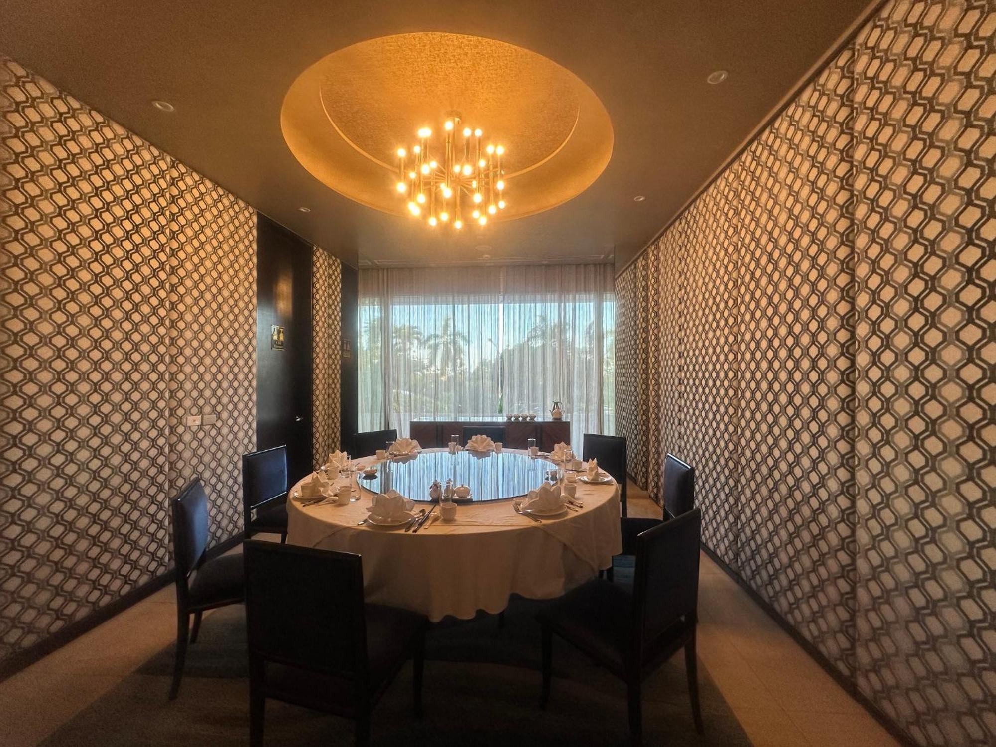 Hotel Marco Polo Plaza Cebu Extérieur photo Private dining room at the restaurant