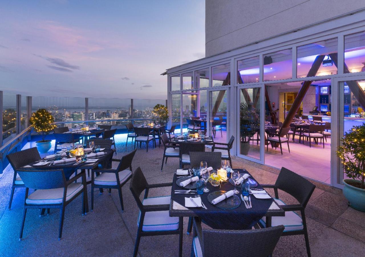 Hotel Marco Polo Plaza Cebu Extérieur photo Sky Bar
